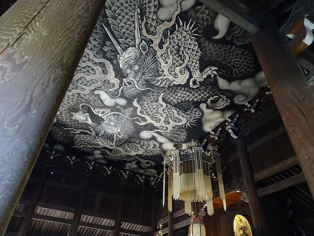 Twin dragons ceiling painting in the Hodo Hall of Kennin-ji temple in Kyoto